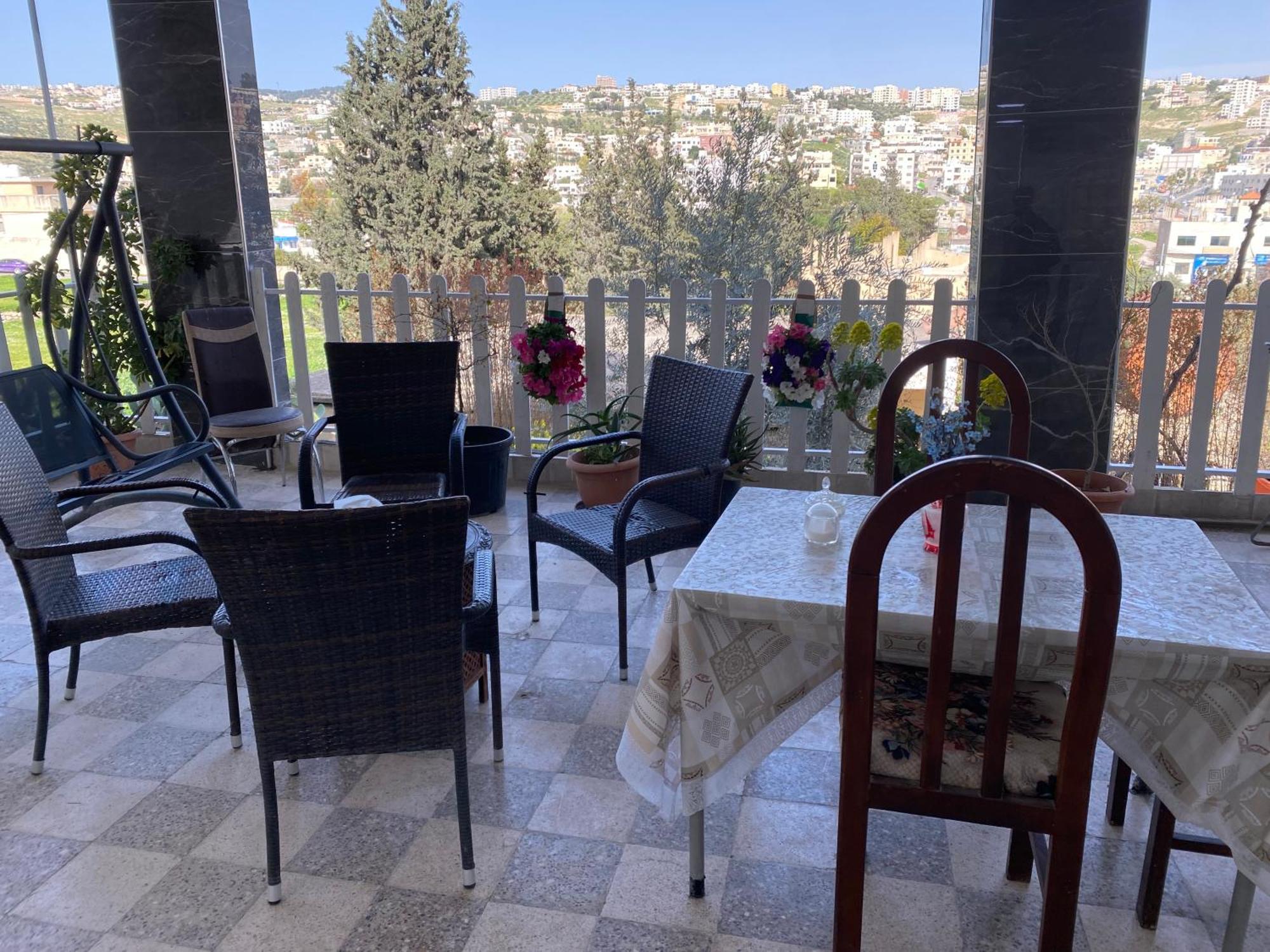 ג'אראש Huseein Rooms מראה חיצוני תמונה